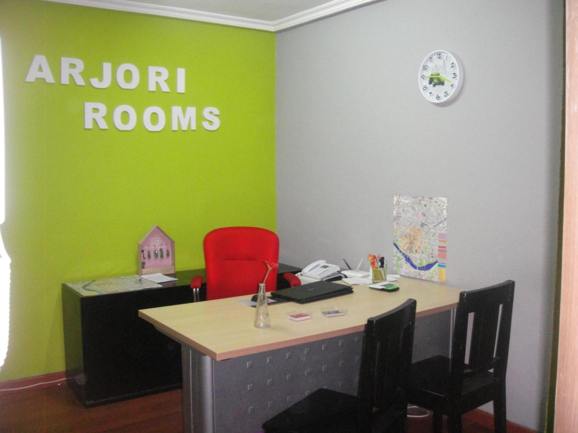 Arjori Rooms Hostal Salamanca Exterior photo